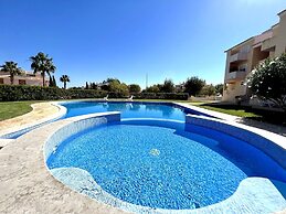 Albufeira Valley 1 With Pool by Homing