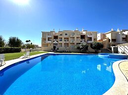 Albufeira Valley 1 With Pool by Homing