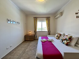 Albufeira Valley 1 With Pool by Homing