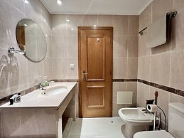 Albufeira Valley 1 With Pool by Homing