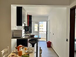 Albufeira Downtown With Pool by Homing