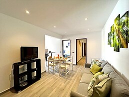 Albufeira Downtown With Pool by Homing