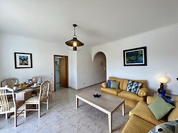 Quarteira Elegant With Pool by Homing