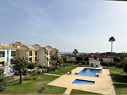 Quarteira Elegant With Pool by Homing