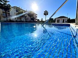 Quarteira Elegant With Pool by Homing