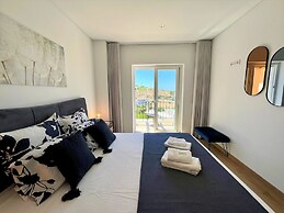 Albufeira Deluxe Residence With Pool