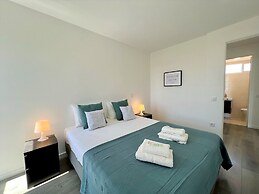 Albufeira Central 2 by Homing