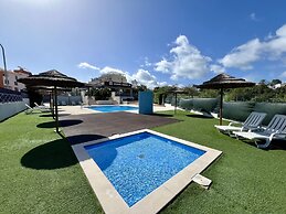 Albufeira Modern 2 by Homing