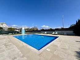 Albufeira Modern 2 by Homing