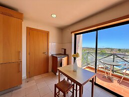 Albufeira Modern 2 by Homing