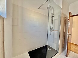 Albufeira Classic 2 by Homing