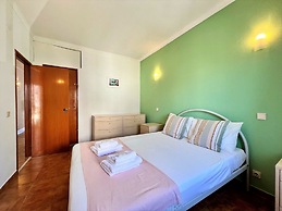 Albufeira Classic 2 by Homing