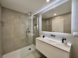 Quarteira Stylish With Pool by Homing