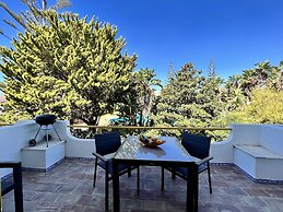 Quarteira Stylish With Pool by Homing