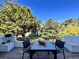 Quarteira Stylish With Pool by Homing