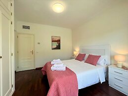 Vilamoura Central 2 With Pool by Homing