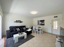 Vilamoura Central 2 With Pool by Homing