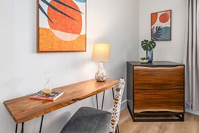 Luxury Oceanfront Resort Vistas