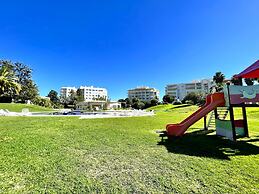 Alvor Paradise With Pool by Homing