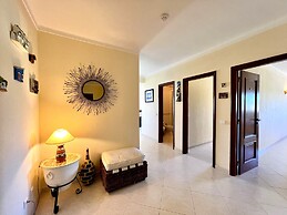 Alvor Paradise With Pool by Homing