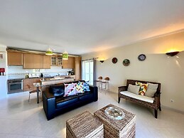 Alvor Paradise With Pool by Homing