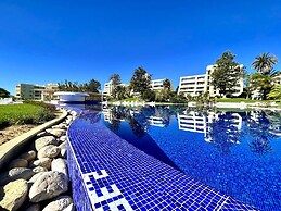 Alvor Paradise With Pool by Homing