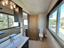 Quarteira Classic With Pool by Homing