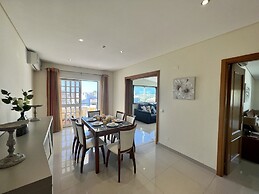 Quarteira Classic With Pool by Homing