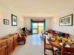 Albufeira Classic 1 With Pool by Homing