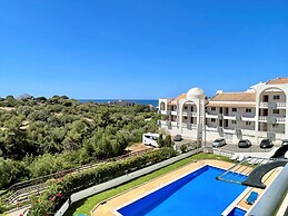 Albufeira Classic 1 With Pool by Homing