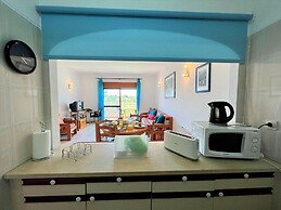 Albufeira Classic 1 With Pool by Homing