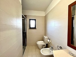 Vilamoura Traditional Villa With Pool