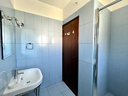 Vilamoura Traditional Villa With Pool