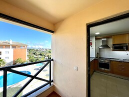 Albufeira Modern 3 With Pool by Homing