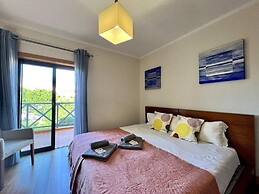 Albufeira Modern 3 With Pool by Homing