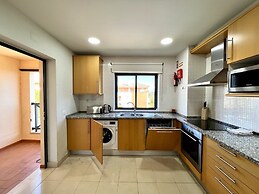 Albufeira Modern 3 With Pool by Homing