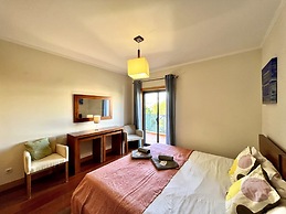 Albufeira Modern 3 With Pool by Homing