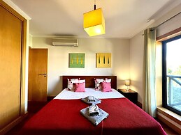 Albufeira Modern 3 With Pool by Homing