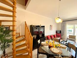 Vilamoura Typical 2 With Pool by Homing