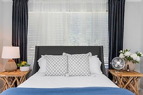 Bodur's Nest Whispering Garden (95762464)