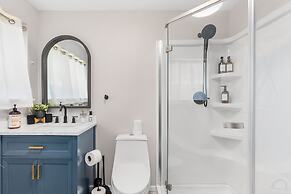 Bodur's Nest Whispering Garden (95762464)