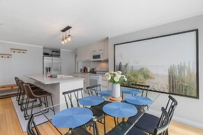 Bodur's Nest Whispering Garden (95762464)