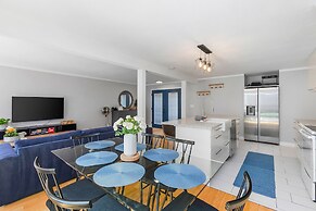 Bodur's Nest Whispering Garden (95762464)