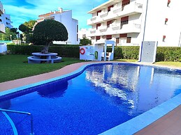 Vilamoura Twins 1 With Pool by Homing