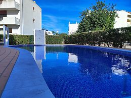 Vilamoura Twins 1 With Pool by Homing