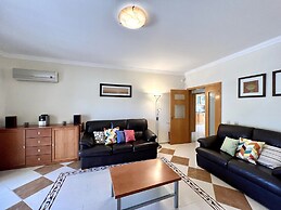 Pêra Brightness Villa by Homing