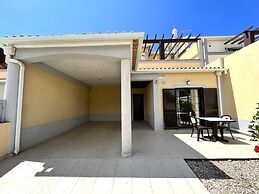 Pêra Brightness Villa by Homing