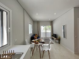 Praia DA Rocha Modern by Homing