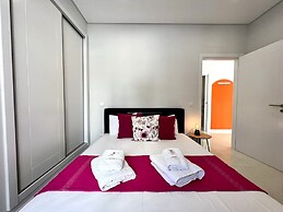 Praia DA Rocha Modern by Homing
