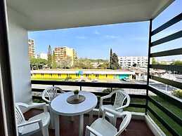 Vilamoura Central 4 With Pool by Homing